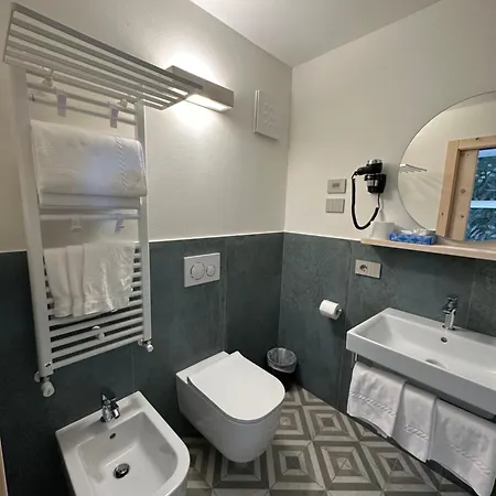 호텔 Garni La Casetta 리비뇨