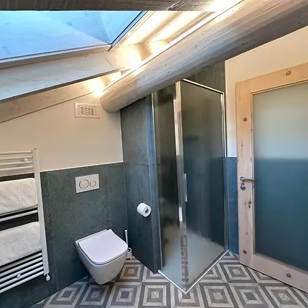 Garni La Casetta 2*